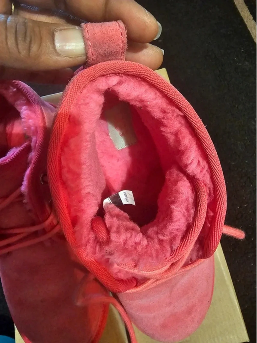 UGG Neumel Chukka Boots 8